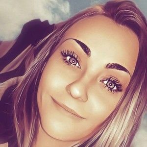 Meet your Posher, Savannah